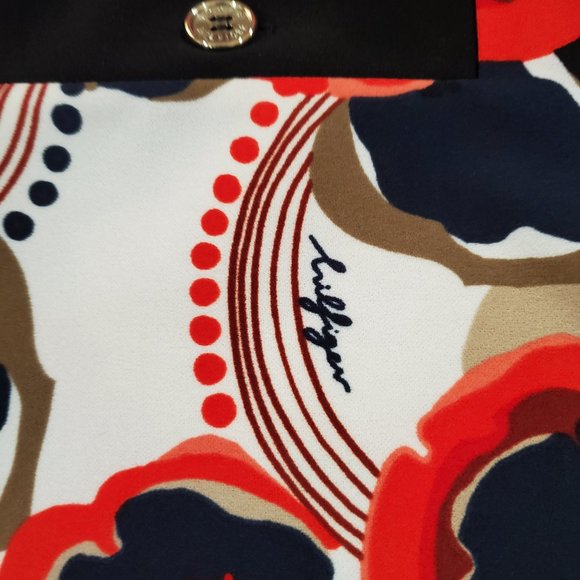 TOMMY HILFIGER Floral Faux Pocket Dress - Picture 8 of 9